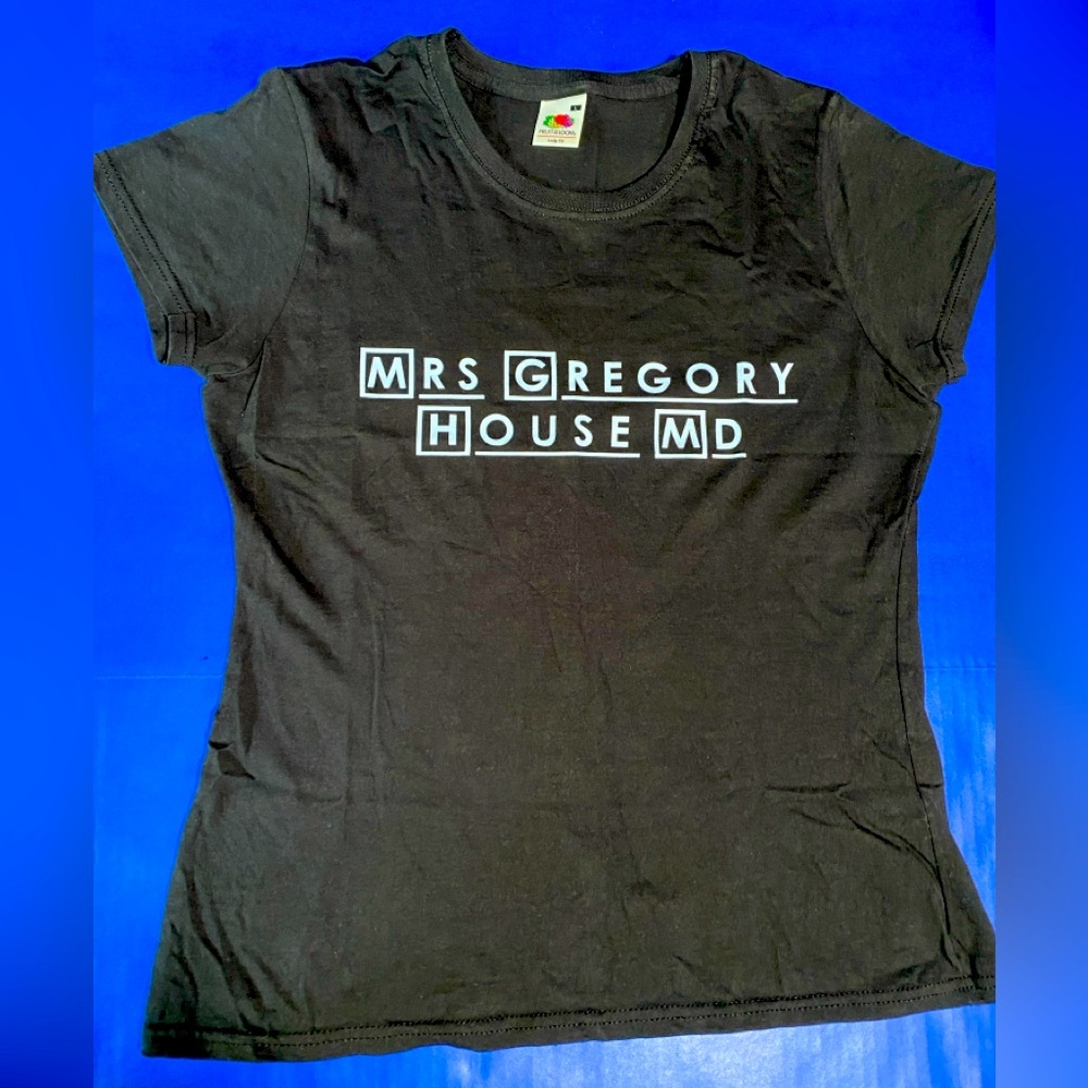House Y2K Mrs Gregory House MD Fruit of the Loom Black Graphic Tee Lady Fit L